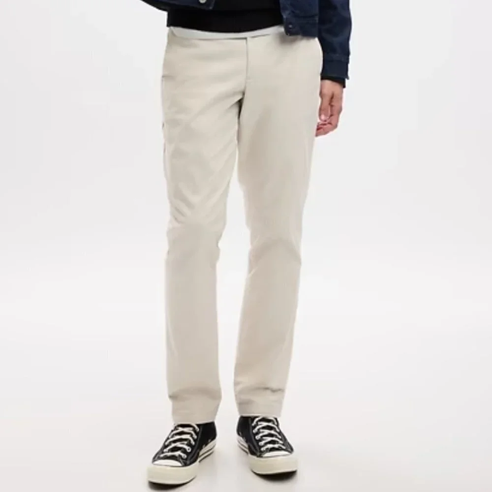 Men’s GAP Modern Khakis with GapFlex, Slim Fit,‎ 33x30, Sandstone Beige